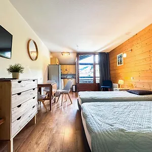  Appartement Joli Avec Vue Montagne Et Piscine